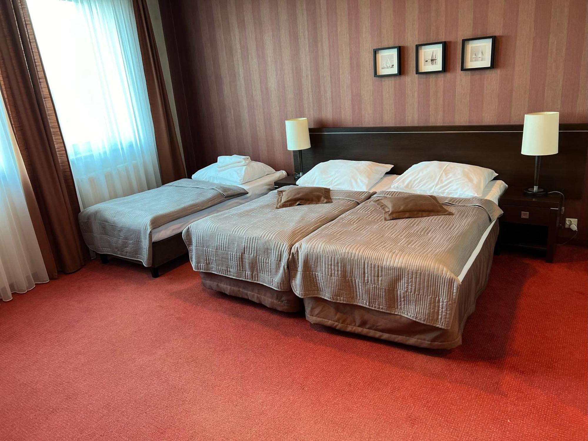 Hotel Pik ميكولو المظهر الخارجي الصورة