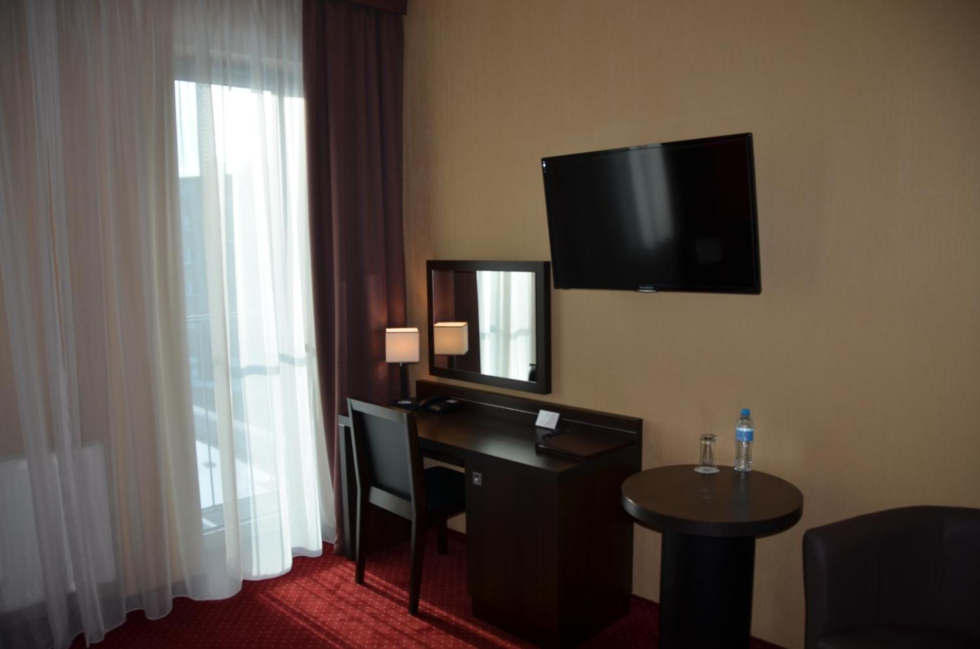 Hotel Pik ميكولو الغرفة الصورة
