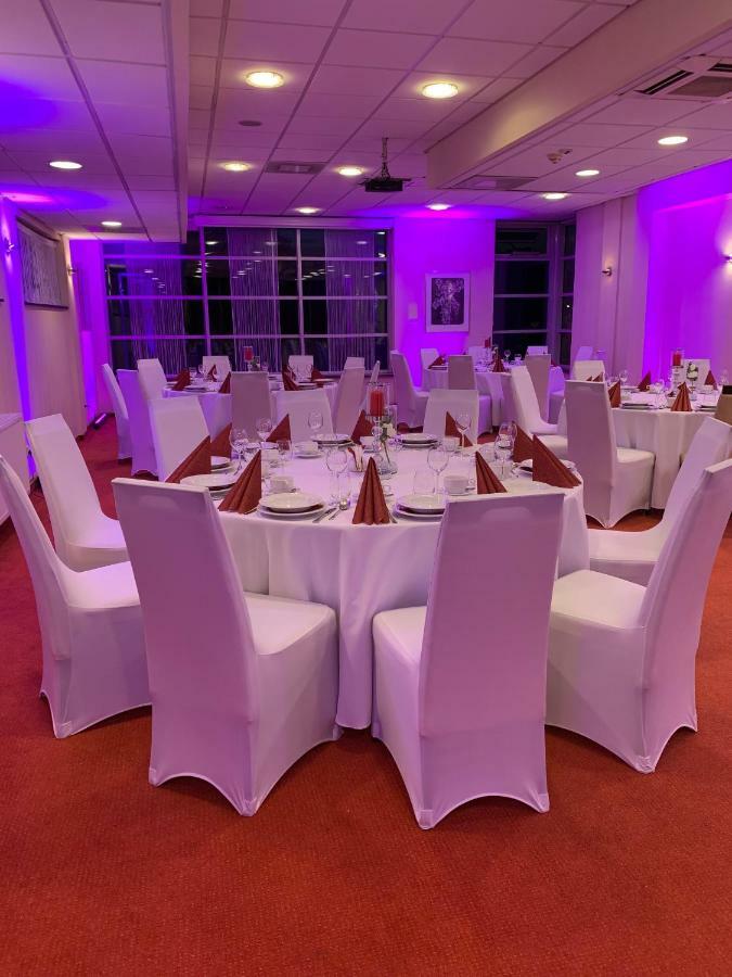 Hotel Pik ميكولو المظهر الخارجي الصورة